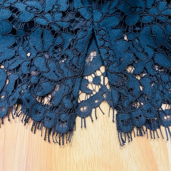 Banana Republic Black Floral Lace Pencil Skirt - Picture 6 of 6